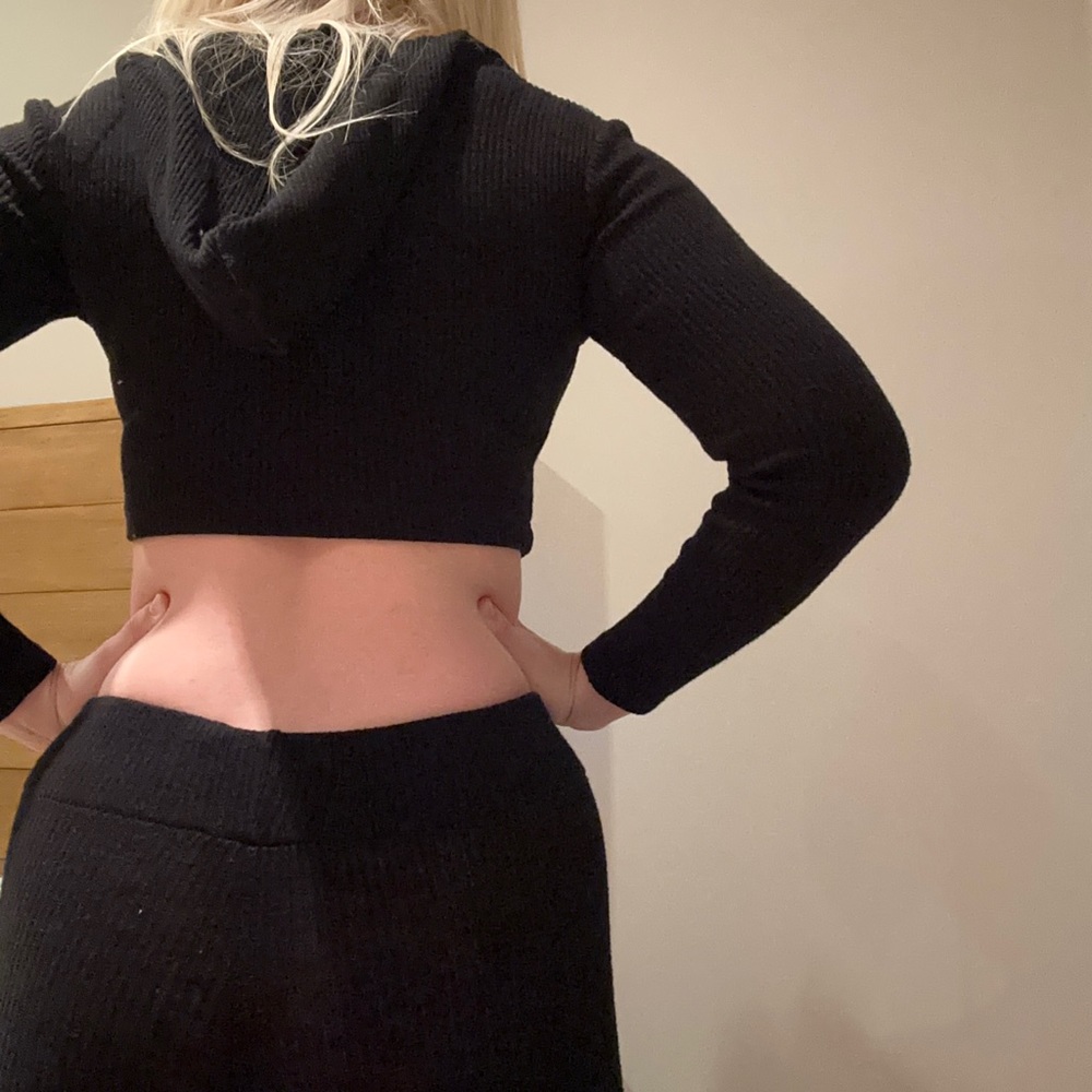 Black set with leggings and crop top with hoodie